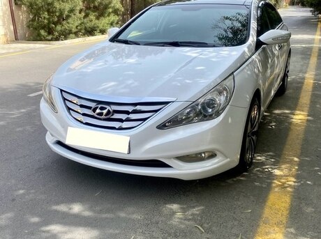 Hyundai Sonata 2010