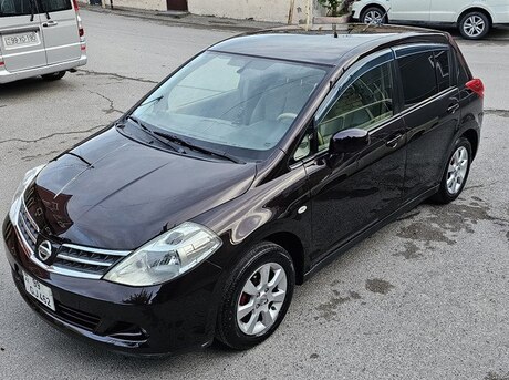Nissan Tiida 2012