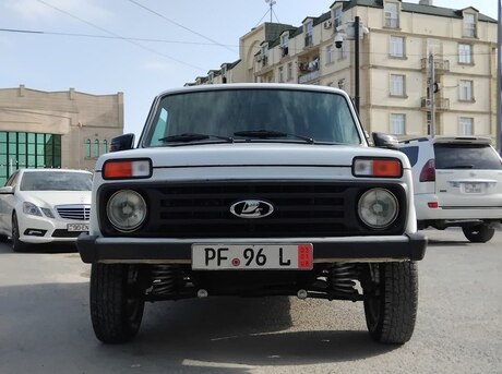LADA (VAZ) Niva 2006