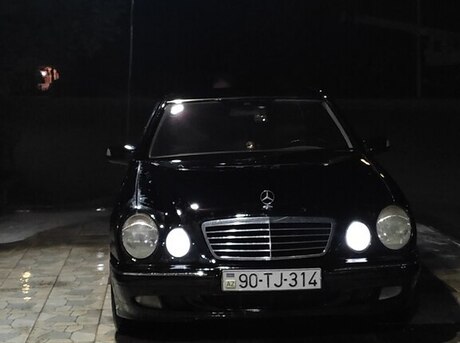 Mercedes E 220 d 2001