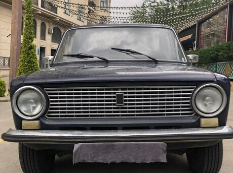 LADA (VAZ) 21011 1983