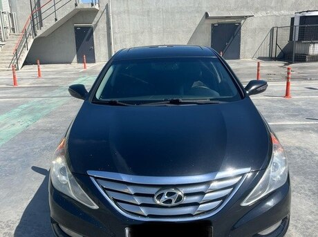 Hyundai Sonata 2010