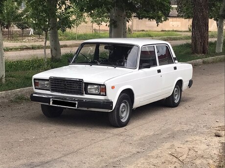 LADA (VAZ) 2107