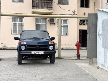 LADA (VAZ) Niva 2009