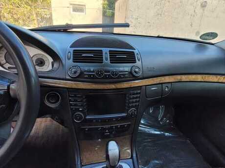 Mercedes E 270 2004
