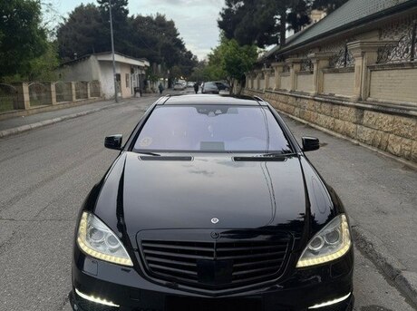 Mercedes S 500