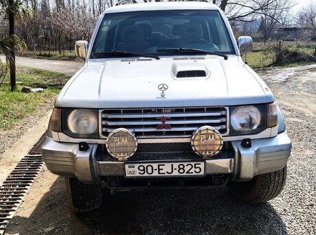 Mitsubishi Pajero 1995