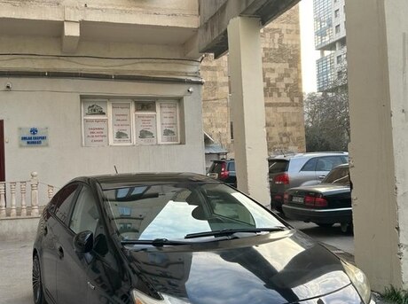 Toyota Prius 2011