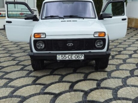 LADA (VAZ) Niva 2012