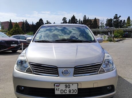 Nissan Tiida 2008