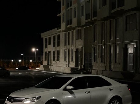 Toyota Camry 2015