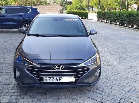 Hyundai Elantra 2018