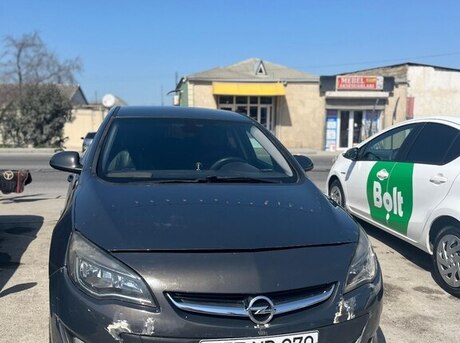 Opel Astra 2013