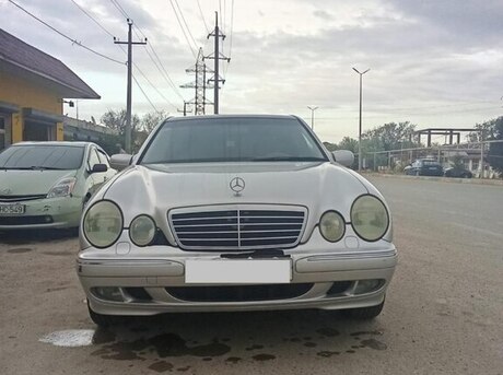 Mercedes E 320 2001
