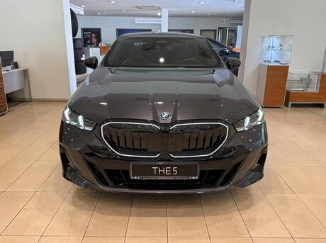 BMW 530e