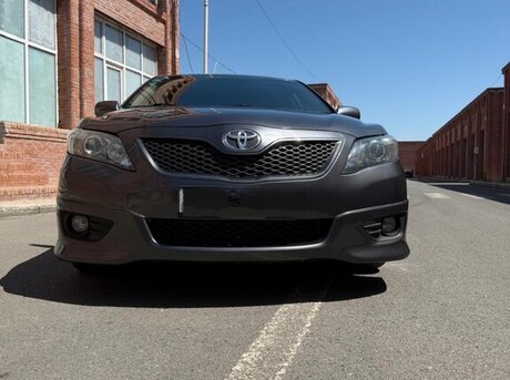 Toyota Camry 2010
