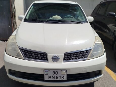 Nissan Tiida 2006