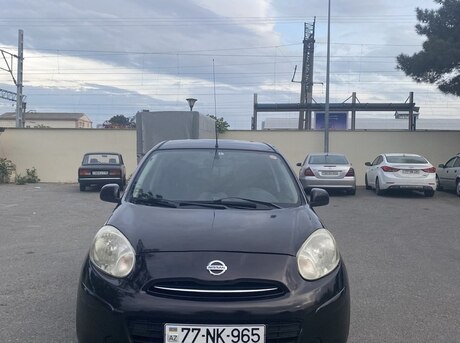 Nissan March 2012