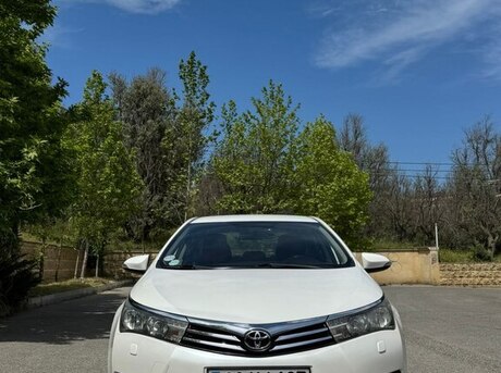 Toyota Corolla 2015