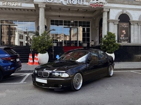 BMW 325 2001