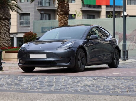 Tesla Model 3 2023