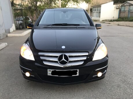 Mercedes B 180 2010