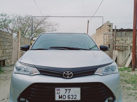 Toyota Corolla Fielder 2015