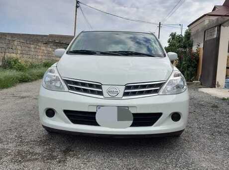 Nissan Tiida 2011