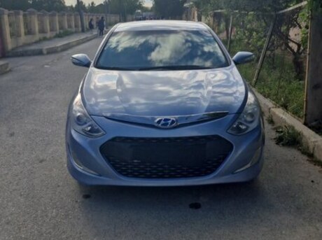 Hyundai Sonata 2011