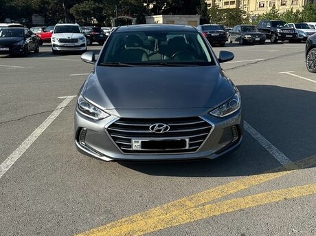 Hyundai Elantra 2017