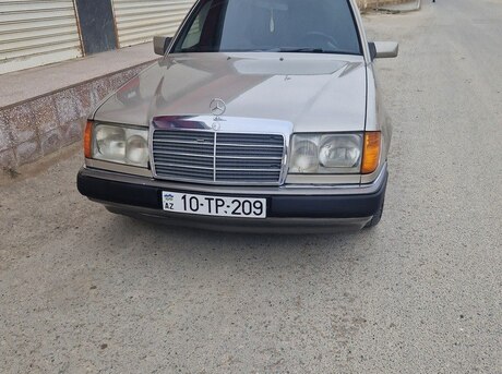 Mercedes E 230 1990
