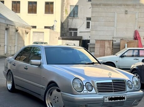 Mercedes E 280 1999