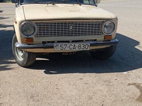 LADA (VAZ) 21013 1982