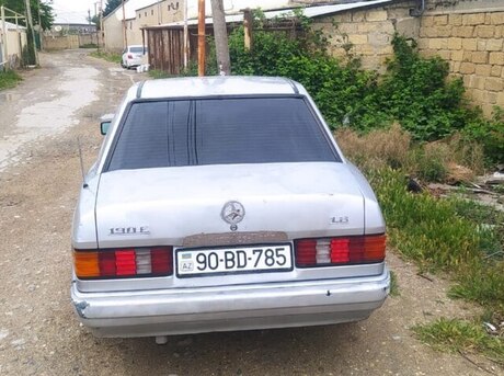 Mercedes 190 1993