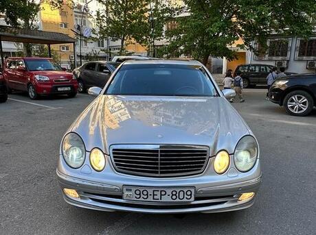Mercedes E 240 2004