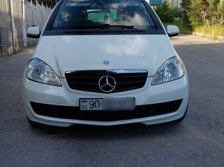 Mercedes A 170 2010