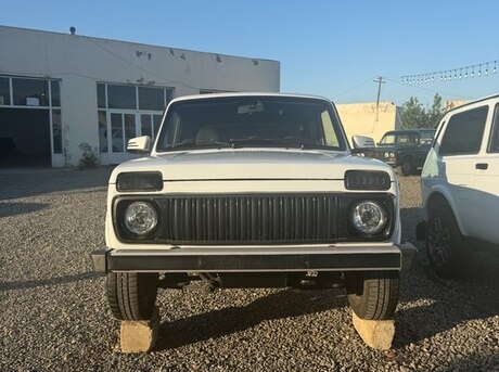 LADA (VAZ) Niva