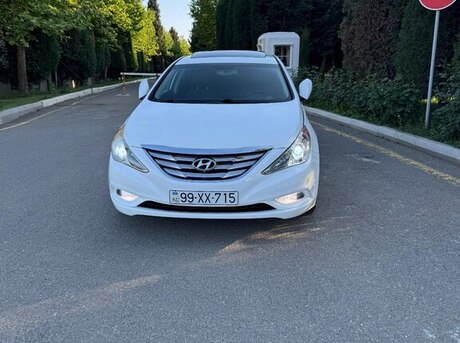 Hyundai Sonata 2011