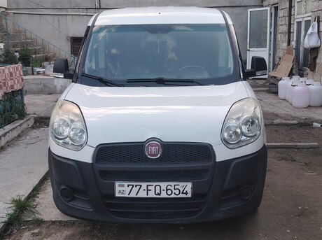 Fiat Doblo 2012