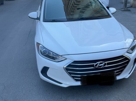 Hyundai Elantra 2017