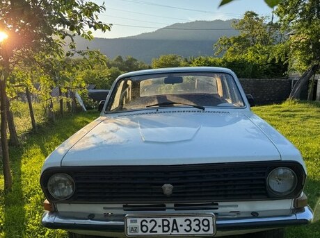 GAZ 24 1977