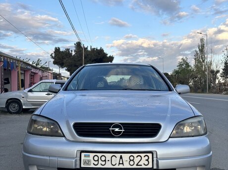 Opel Astra 2001