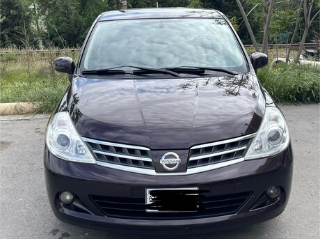 Nissan Tiida 2011