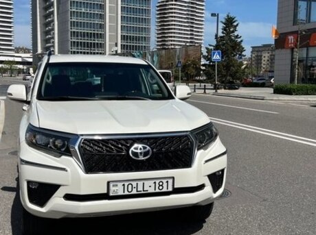 Toyota Land Cruiser Prado 2013