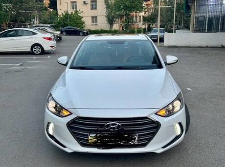 Hyundai Elantra 2016