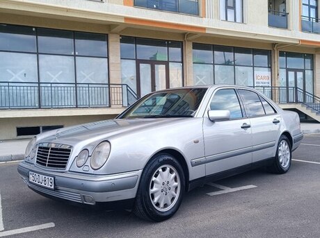 Mercedes E 240 1998