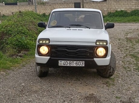 LADA (VAZ) Niva 2012