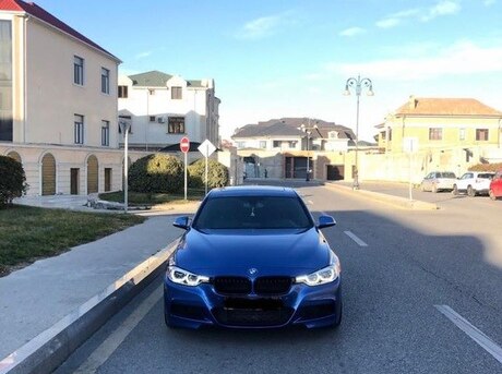 BMW 320 2013