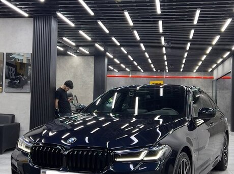 BMW 530e 2021