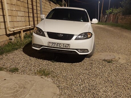 Daewoo Gentra 2014